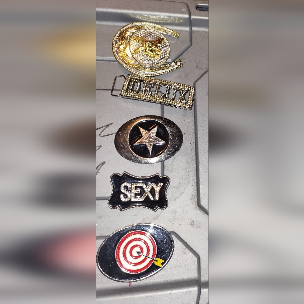 Belt buckles